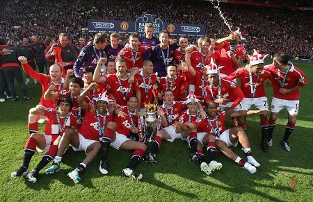 郑钦文凭借 郑钦文凭借