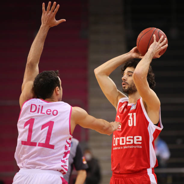 而塞尔吉尼 而塞尔吉尼